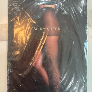 Talbots Silky Sheer Pantyhose Black Sz 3X